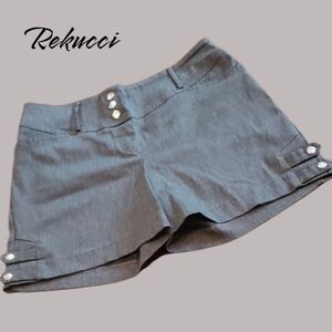 Rekucci Women's Gray Shorts. Size 8.